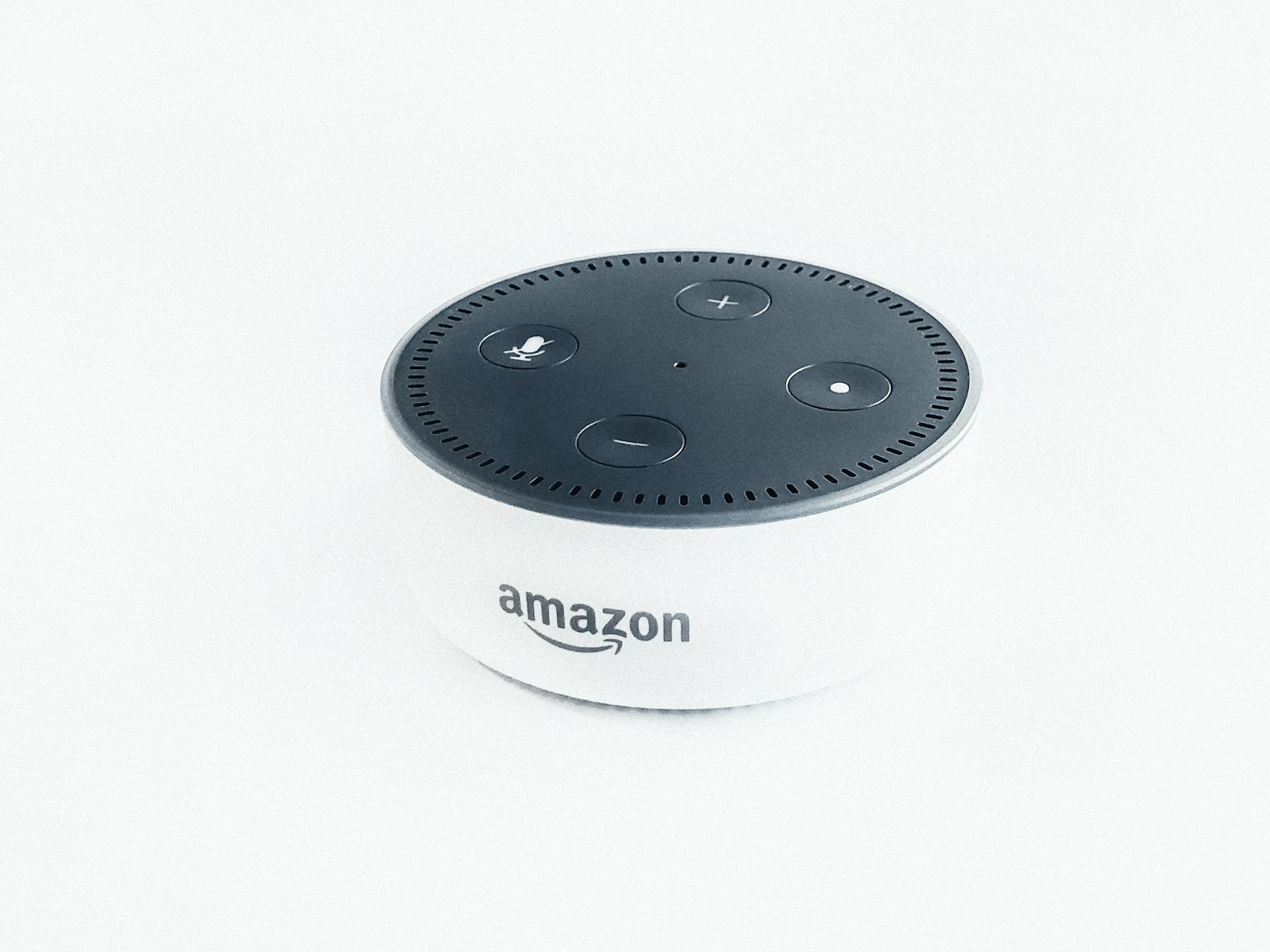 Who is the voice actor in the latest Amazon Alexa Next Gen ad?
