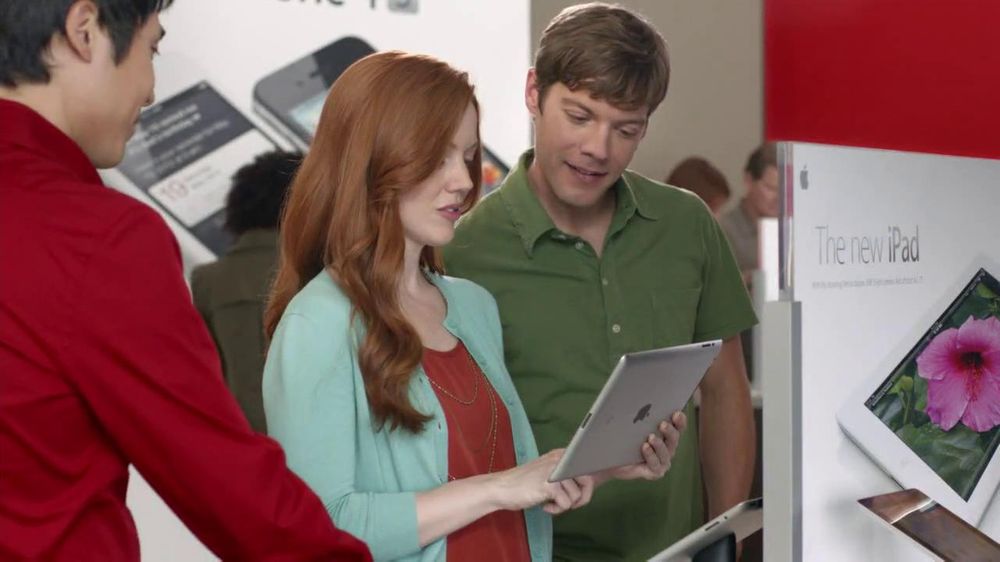 Who is the actor in Apple iPad Mid-2026 Refresh ad?